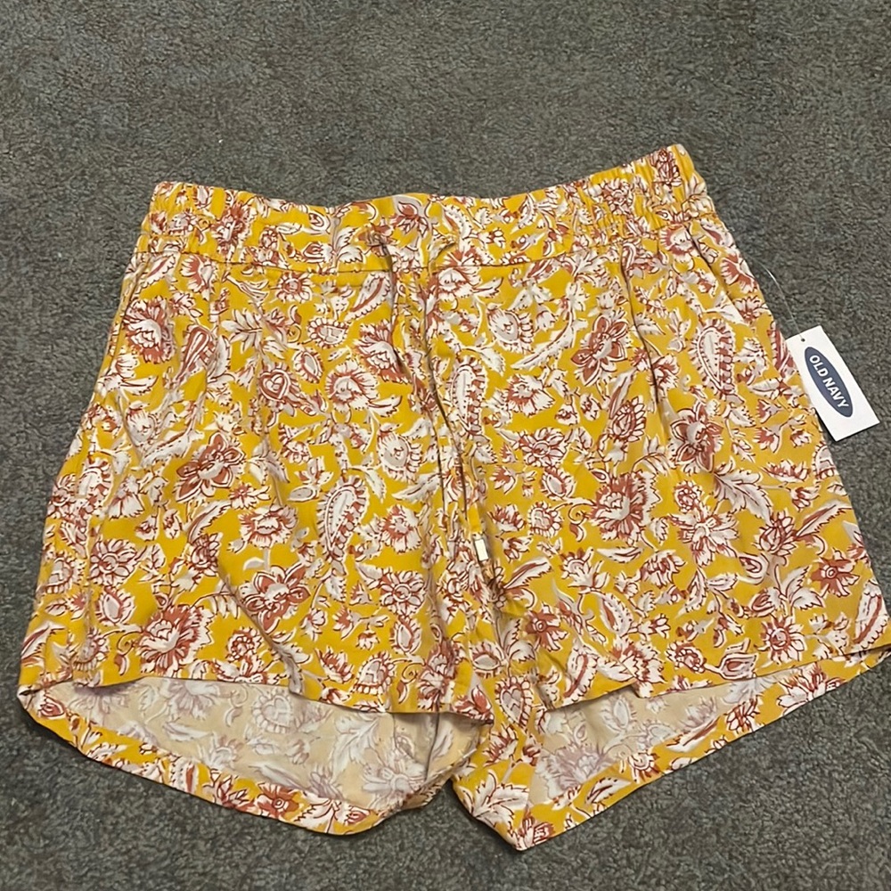 Brand new old navy shorts